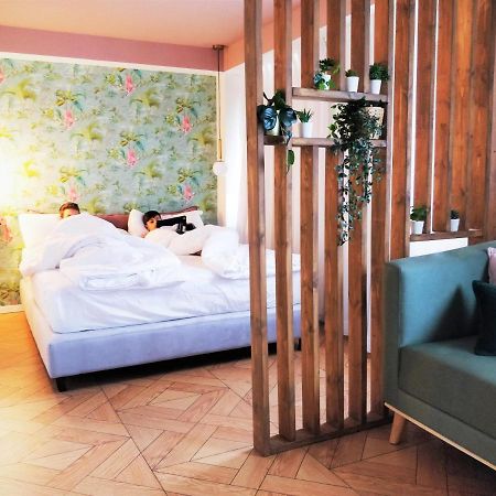 1000Nights Urban Garden Apartment Tel Aviv Bagian luar foto